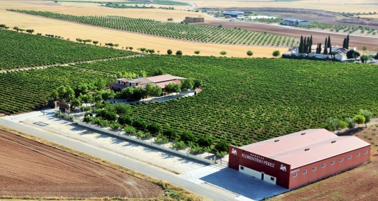 viaje foto Bodegas FP con Fiesta y Baile 24 de Enero 2025