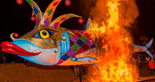 viaje foto El Entierro de la Sardina de Murcia 2025