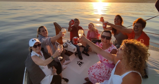 viaje foto Dénia, Paseo en Catamarán, Mejillones y Vino 2025.